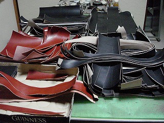 裁断中10、21、36