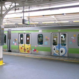 ピカチュウ電車